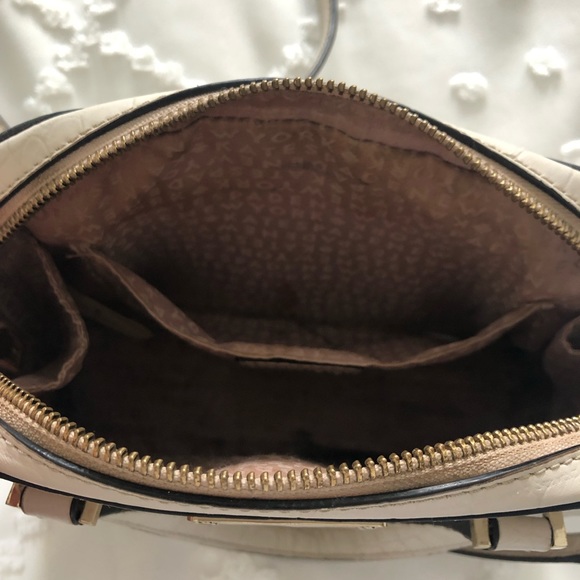 Kate Spade handbag with alligator print & white gold plated hardware - Picture 5 of 5